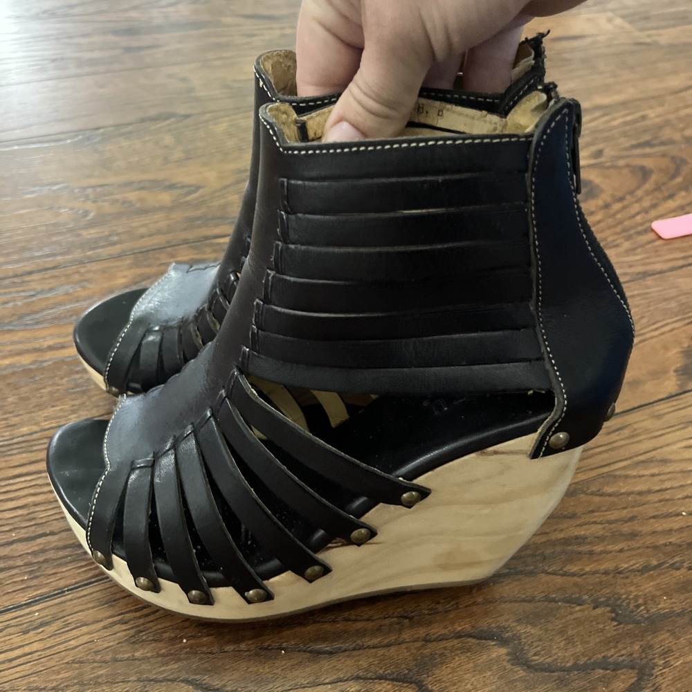 Bed Stu Black Daisy Wedge Sandals Strappy Women's Size 8 Read Description - Picture 3 of 8